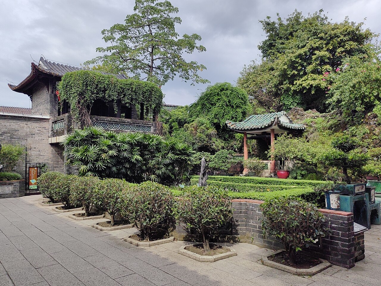 东莞可园 东莞可园：岭南园林的玲珑雅致